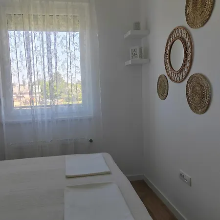 Lola Ii Appartement Palić