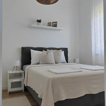 Lola Ii Appartement *